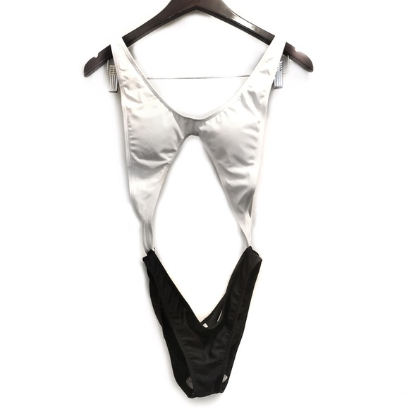 Other - SOLD 🎀 One Piece Cut Out Monokini